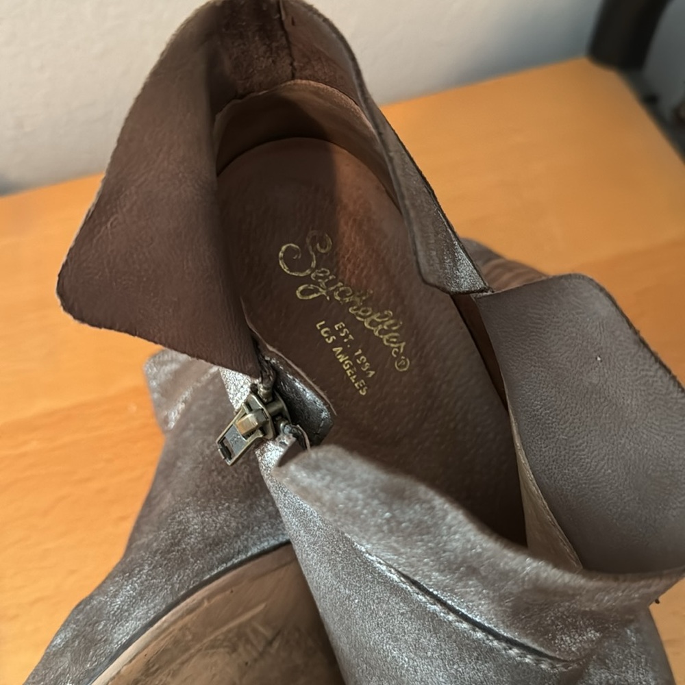 Seychelles Silvered Booties - Picture 3 of 4